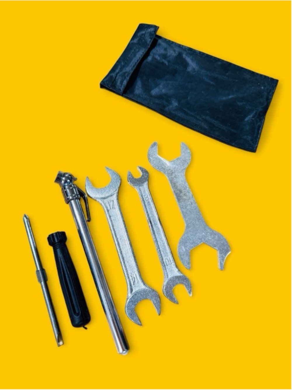 Emergency Roadside Car Tool Kit Tire Gauge Wrenches Screwdriver Pouch 6 Pc NEW